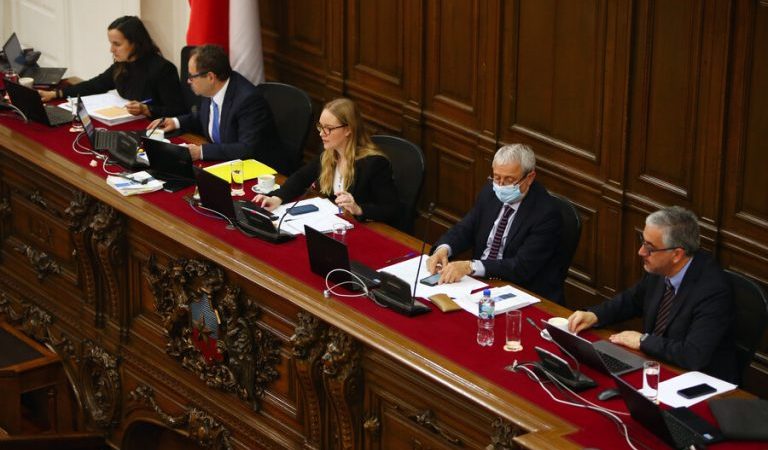Última votación en el Consejo Constitucional: hoy se vota el texto de nueva Constitución en medio de amplio rechazo ciudadano