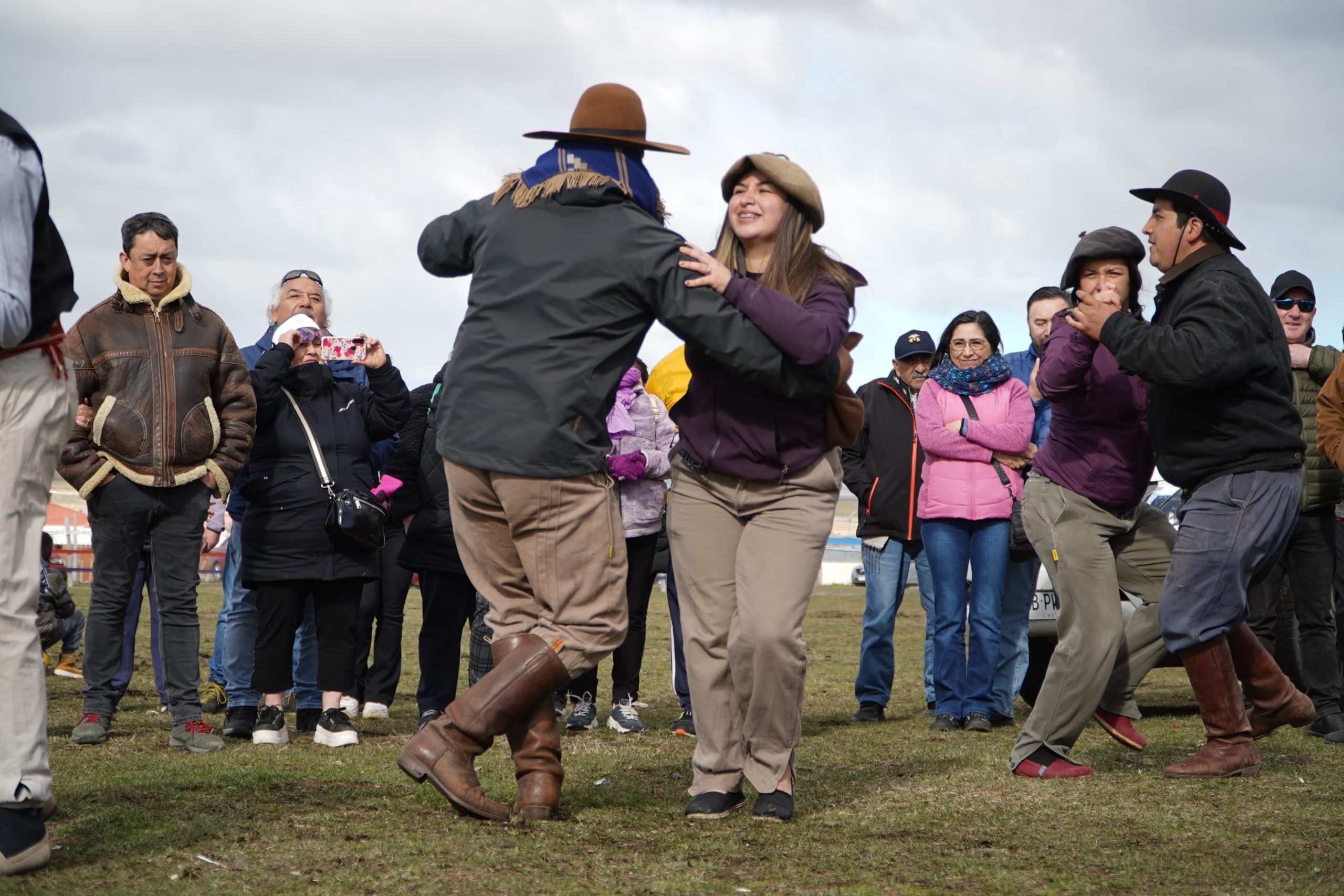 Jornada de juegos tradicionales de la Patagonia se realizó en Laguna Blanca