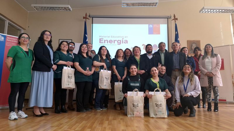 Seremi de Energía de Magallanes entrega material educativo a jardines infantiles de la JUNJI, de Integra y de la Cormupa
