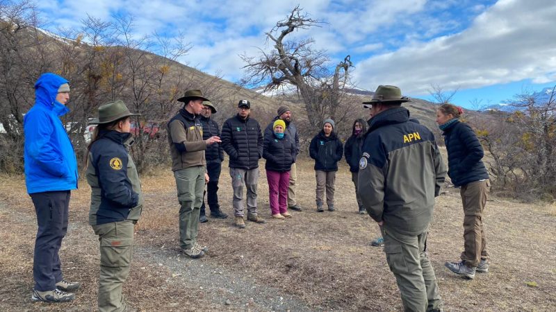 Guardaparques del Parque Karukinka se preparan para la temporada 2023-2024