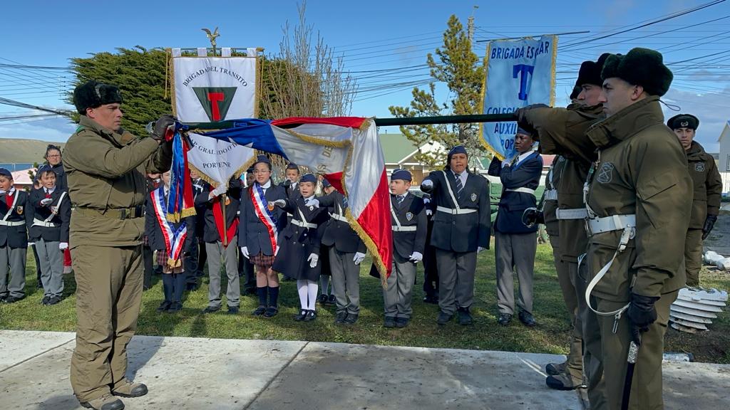 Carabineros de Porvenir reactivó las brigadas escolares de tránsito y anunció nuevo vehículo de patrullaje