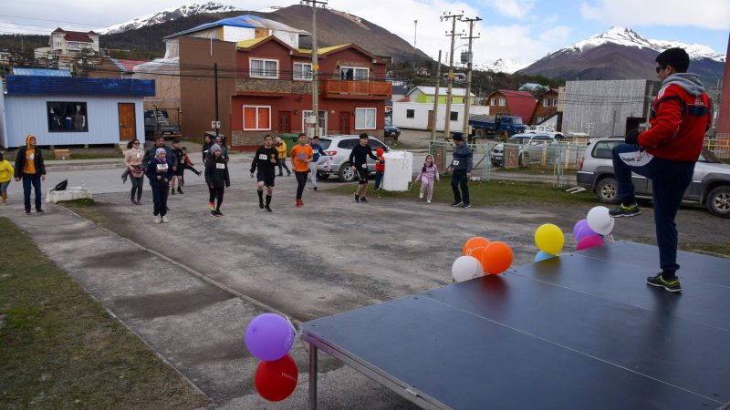 Puerto Williams: Una treintena de personas participa en corrida solidaria de las Jornadas por la Rehabilitación