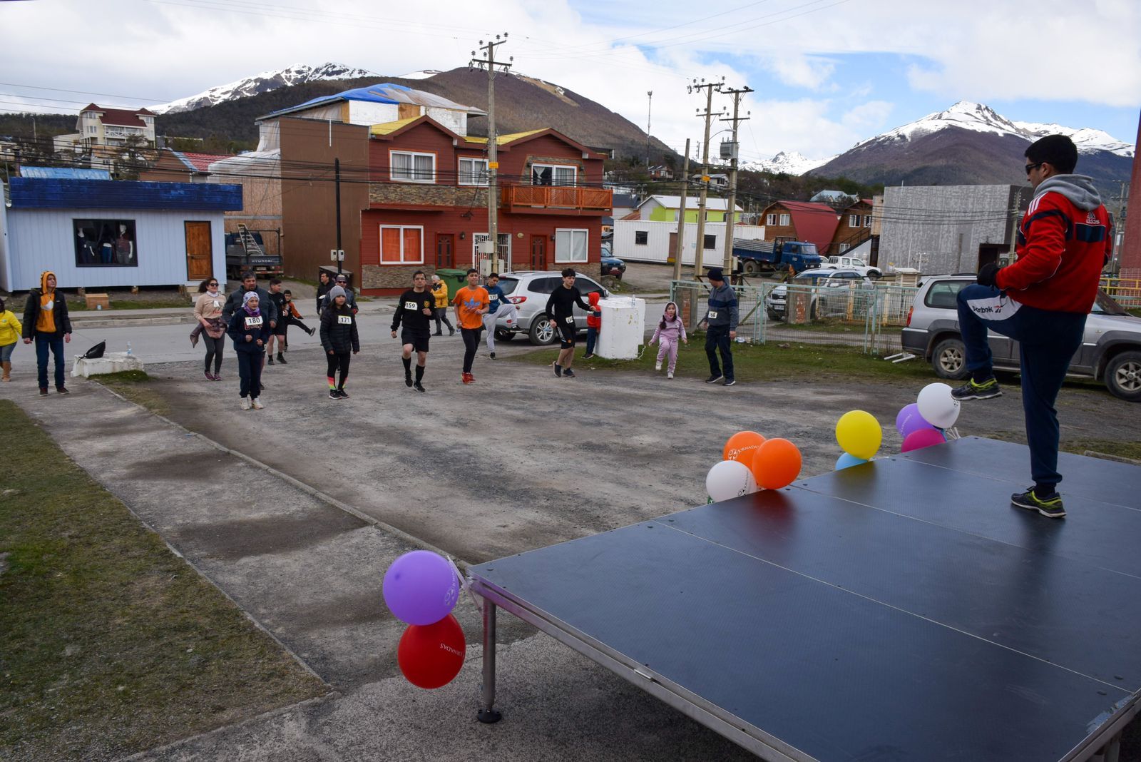 Puerto Williams: Una treintena de personas participa en corrida solidaria de las Jornadas por la Rehabilitación