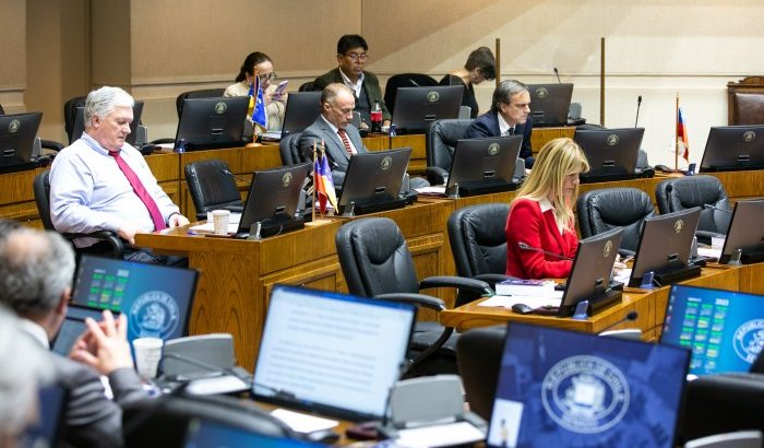 Sala del Senado aprueba legislar sobre cambios al seguro de cesantía