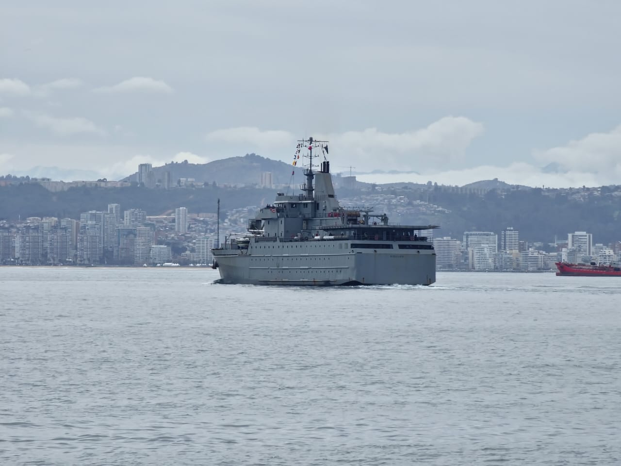 Transporte Aquiles de la Armada viaja a Punta Arenas para Comisión Antártica 2023-2024