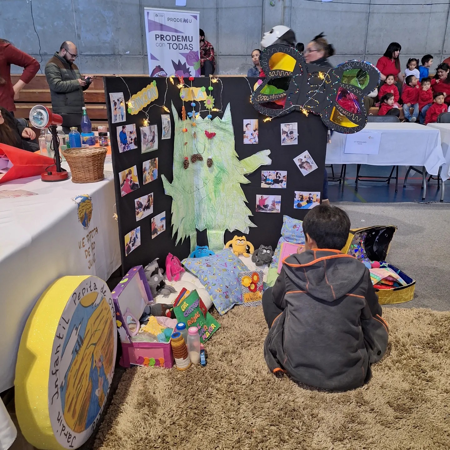 Hospital de Porvenir organizó un concurrido Carnaval por la Salud Mental en la capital fueguina