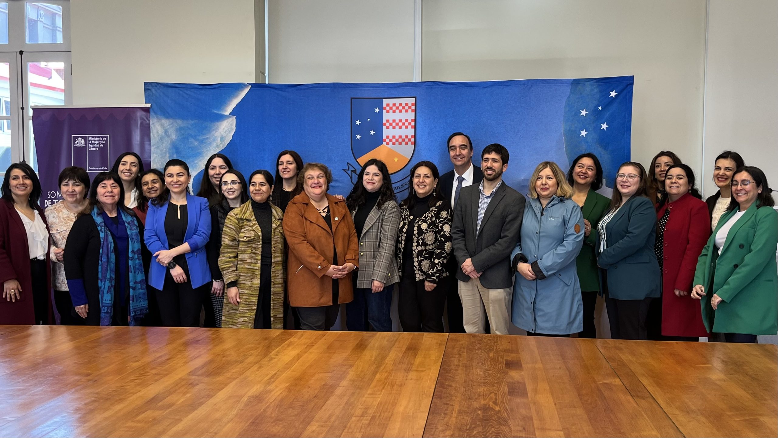 Convenio de colaboración busca fomentar inserción laboral femenina en industria del Hidrógeno Verde