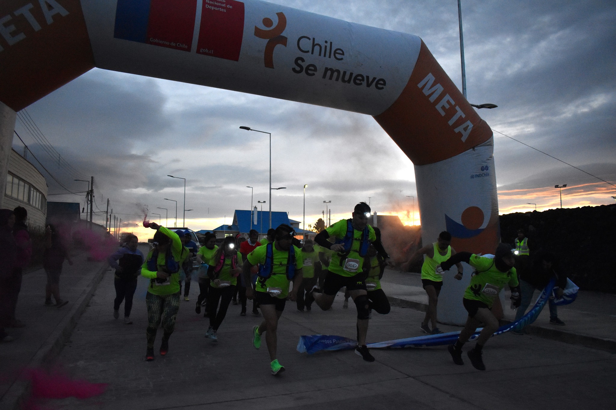 Corrida Nocturna se realizó en San Gregorio en el 44° aniversario de la comuna