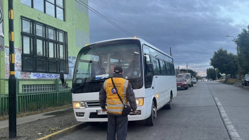 Licitación de transporte gratuito beneficiará a 315 escolares de localidades aisladas y rurales de la región de Magallanes