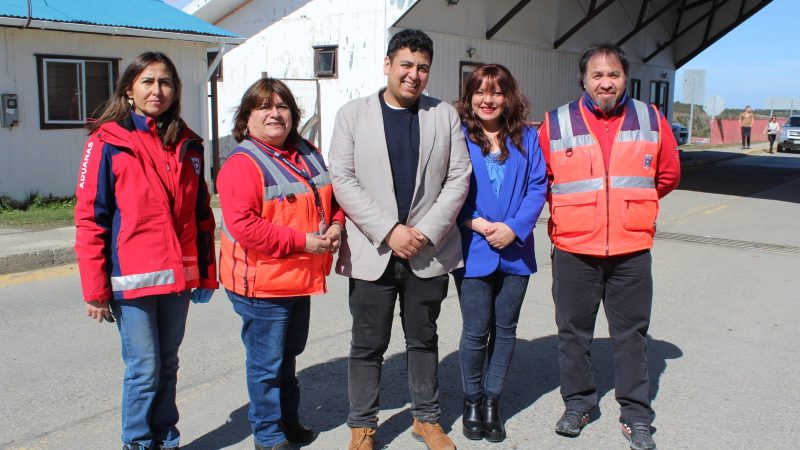 Autoridades de la Provincia de Ultima Esperanza destacan beneficios de la Tarjeta de Tránsito Vecinal para cruzar la frontera