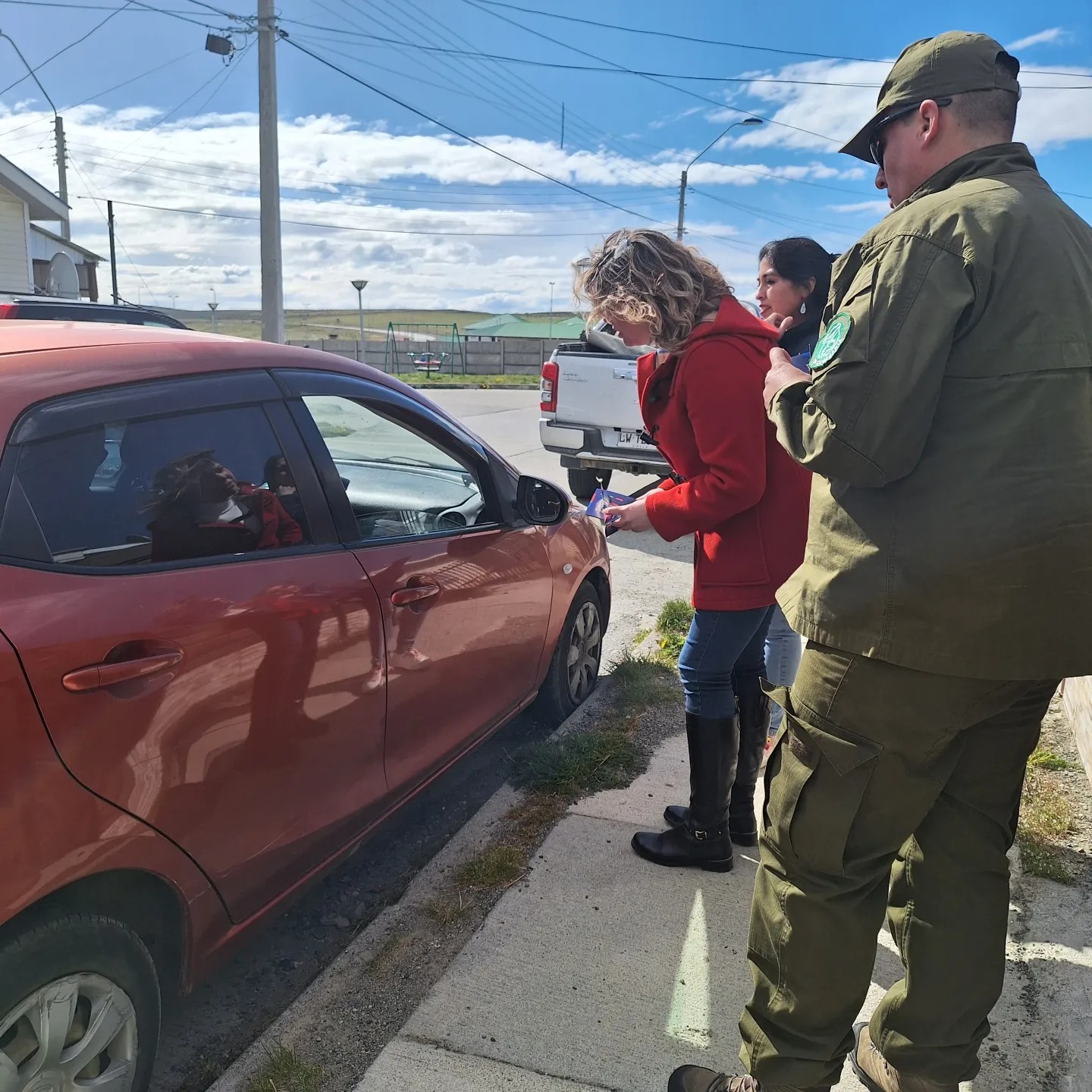 Campaña «Denuncia Seguro» promueven Delegación de Tierra del Fuego y Carabineros
