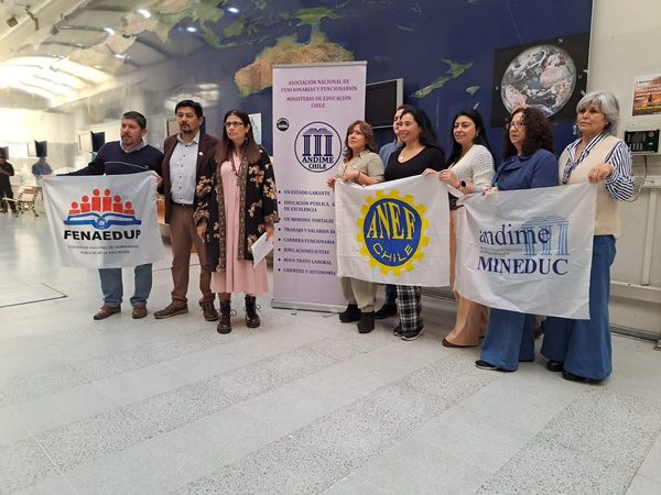 Funcionarios del MINEDUC agrupados en ANDIME inician paro este lunes 6 de noviembre