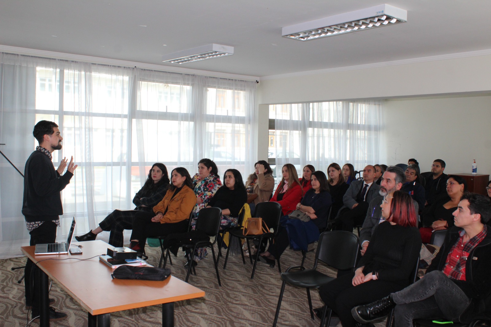 Charla sobre Buen Trato y Erradicación de las violencias entregó la SEREMI de Justicia y DDHH