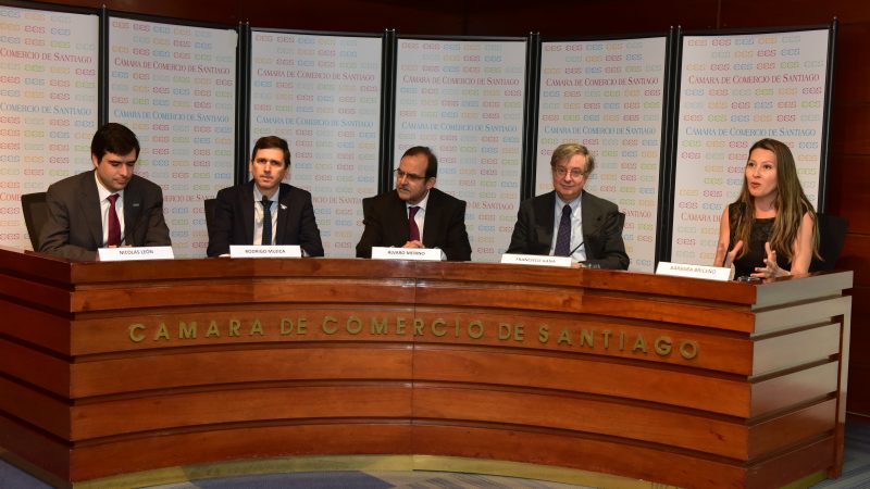 Cámara de Comercio de Santiago proyecta escenario económico complejo para 2024