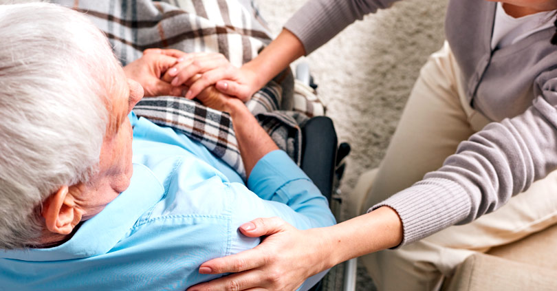 La urgente necesidad de apoyar a los cuidadores: una tarea pendiente en Chile | Opinión