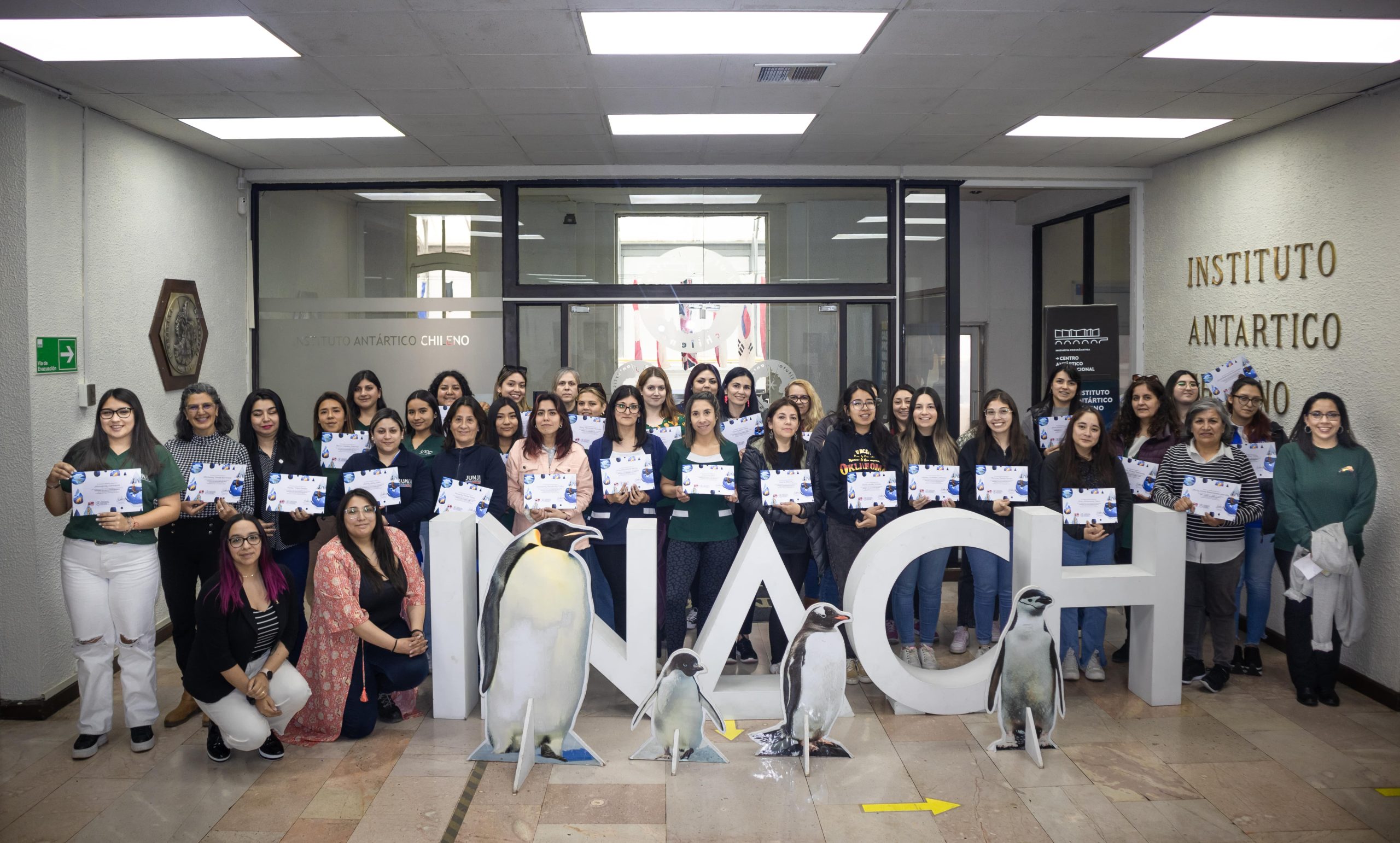 INACH capacitó en temáticas antárticas a docentes, técnicos y estudiantes de educación parvularia