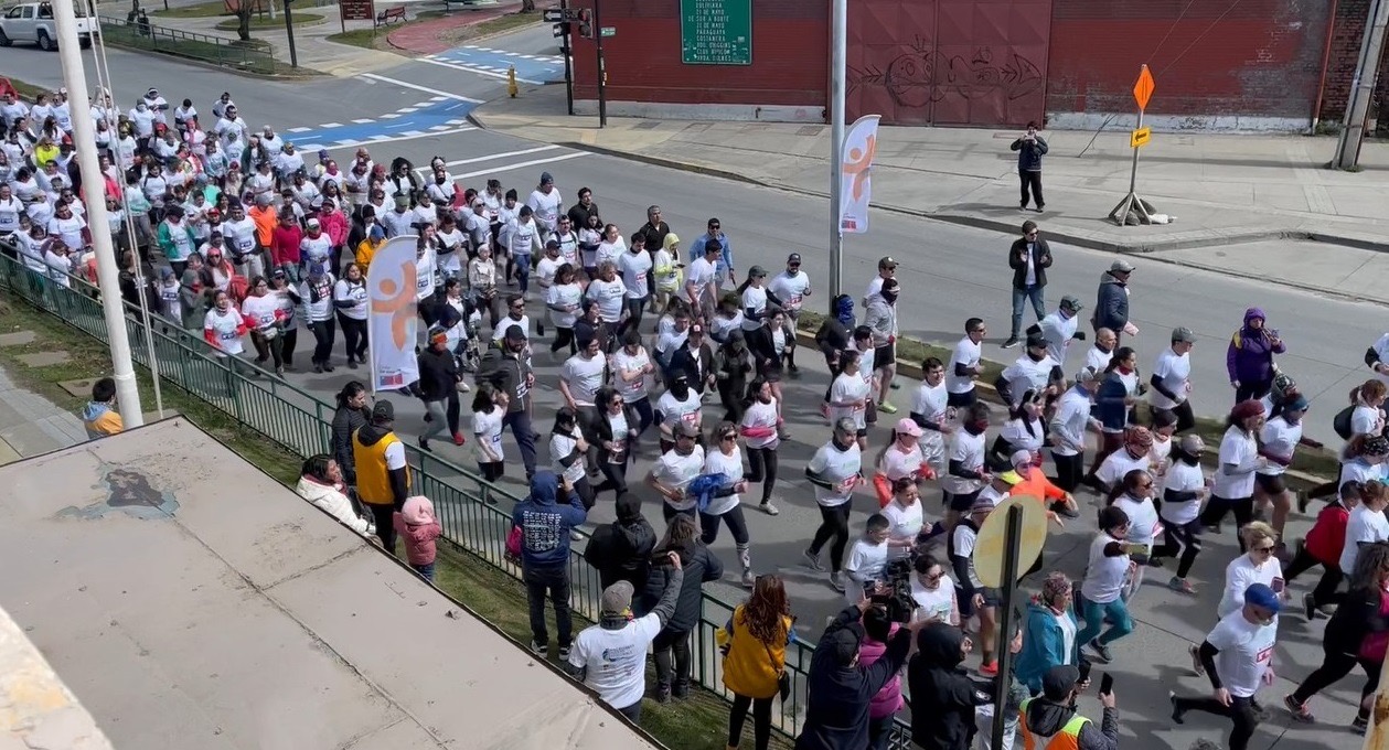 Alrededor de 400 corredores de todas las edades se inscribieron en actividad solidaria de Magallanes Puerto Sostenible  