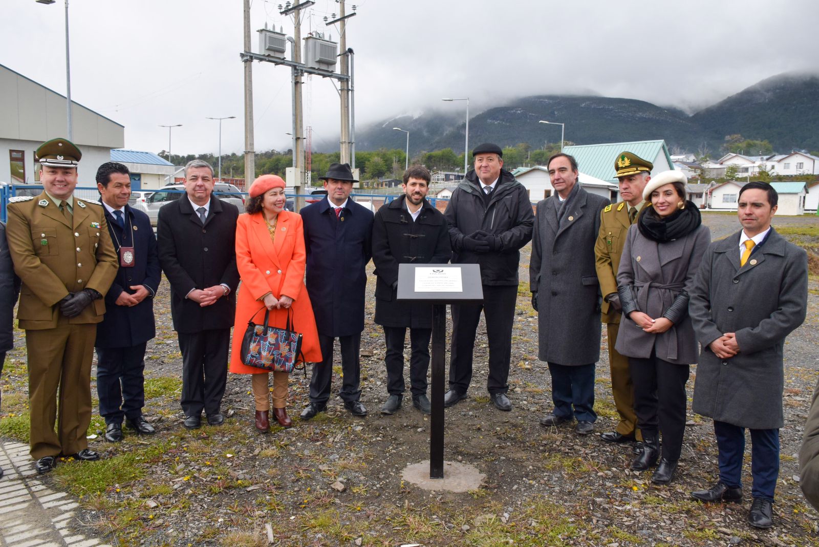 Delegado Presidencial Regional participa en ceremonia de instalación de primera piedra de futura Fiscalía en Puerto Williams