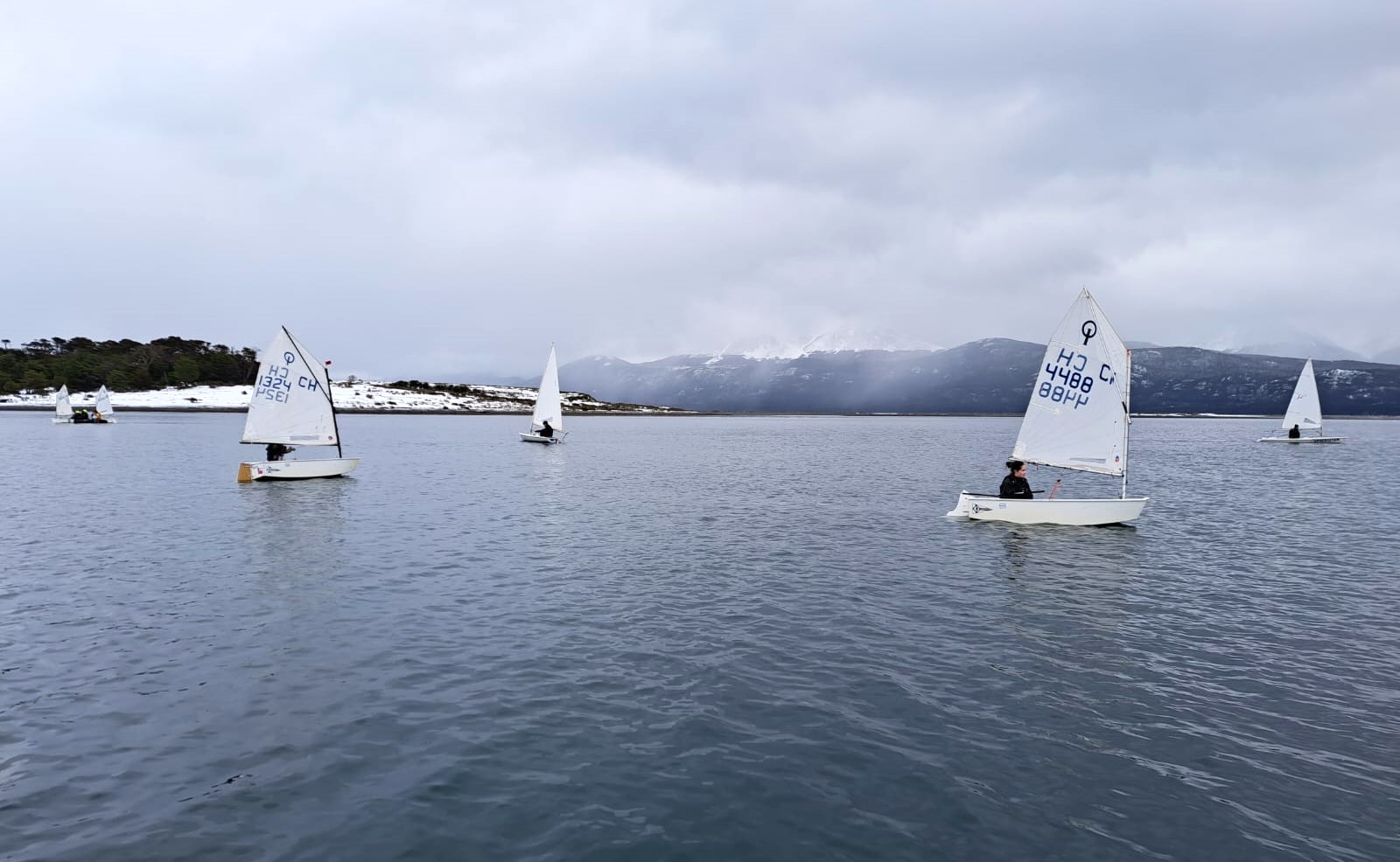 GASCO Magallanes apoyó la realización de Regata CEDENA en Puerto Williams