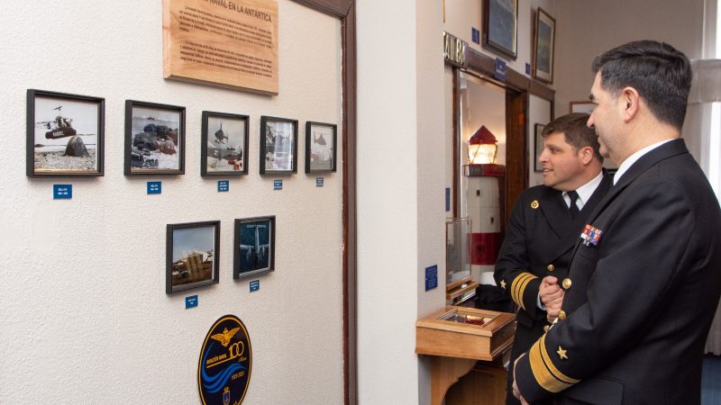 En dependencias del Museo Naval y Marítimo de Punta Arenas se efectuó ceremonia de reinauguración del sector de la Aviación Naval