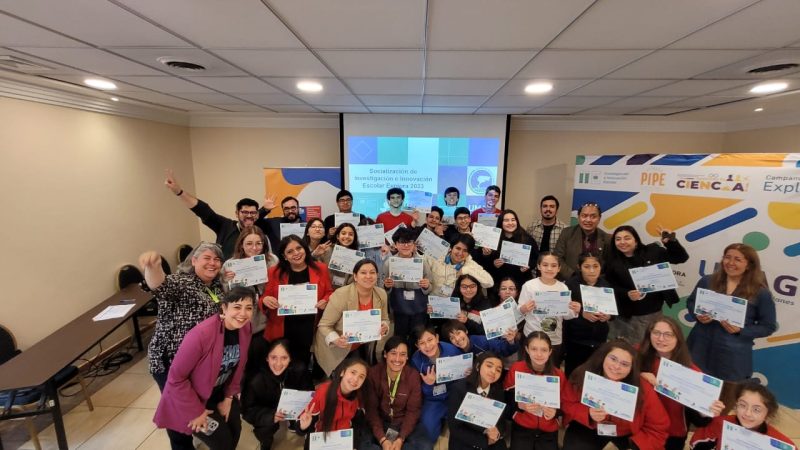 Estudiantes y docentes de 28 proyectos Investigación e Innovación Escolar socializaron sus experiencias científicas del Instrumento IIE de PAR Explora Magallanes