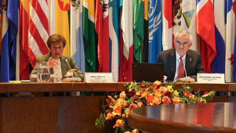Adela Cortina en la CEPAL: El problema de la migración es global y necesita respuestas mundiales