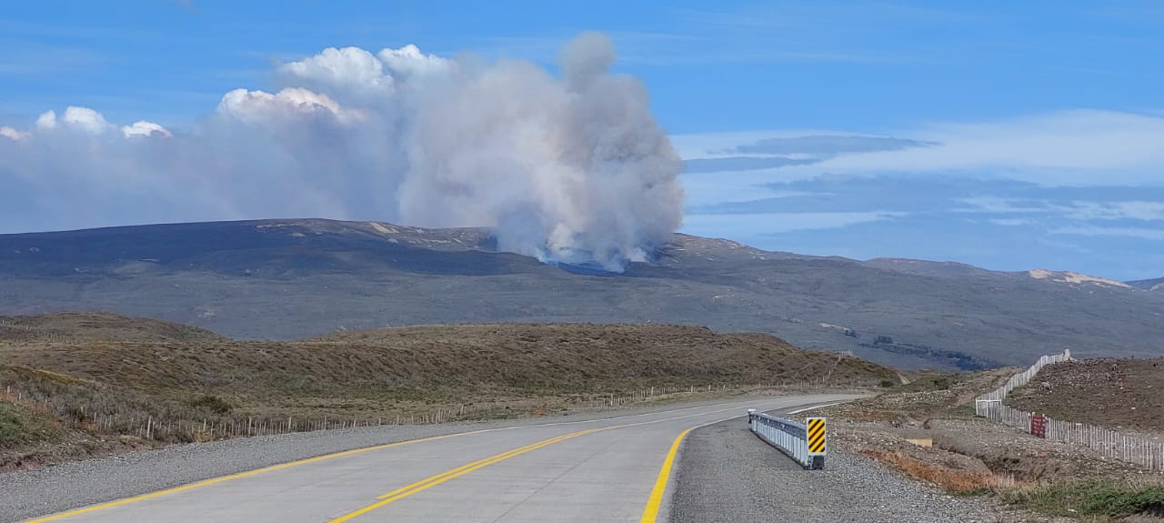 V División de Ejército informa sobre incendio forestal ocurrido en un campo de entrenamiento e instrucción de la institución en Tierra del Fuego