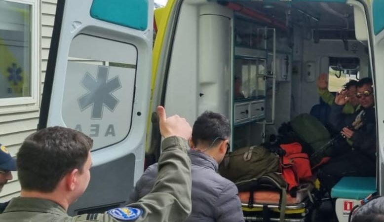 Personal del Distrito Naval Beagle realiza rescate de 4 personas en Dientes de Navarino