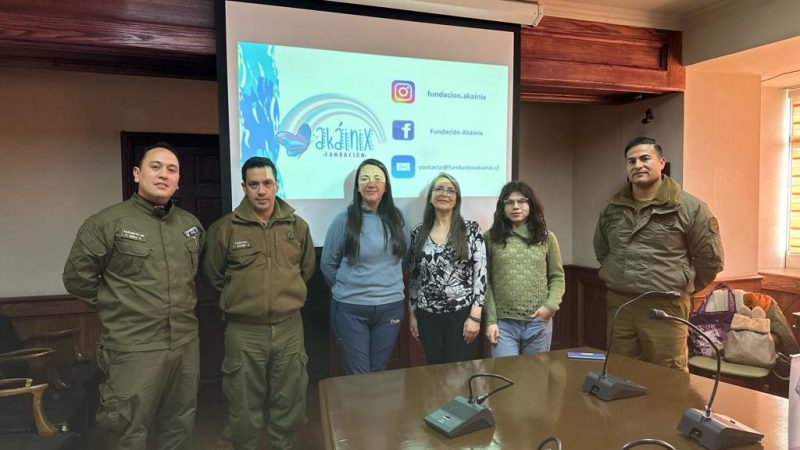 Fundación Akáinix capacita en Magallanes a funcionarios de Carabineros de Chile sobre la comunidad trans