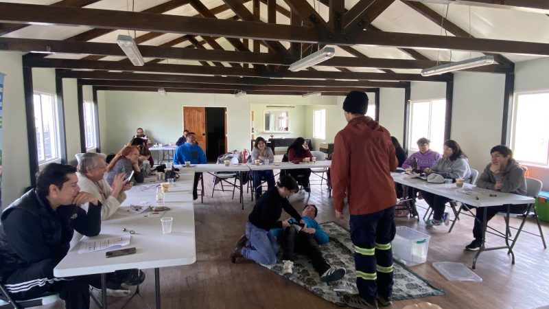 Capacitaron a dirigentes vecinales para responder a emergencias y catástrofes en Punta Arenas