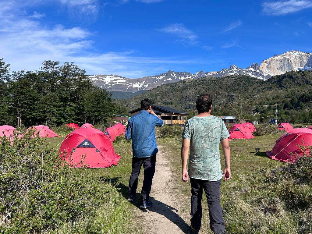 Equipo de Salud de Ultima Esperanza realiza inspecciones sanitarias en camping dentro del parque Torres del Paine
