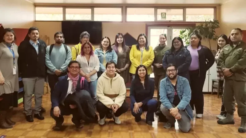 Se realizó charla sobre el tema migratorio dictada por una profesional de la Organización Internacional de las Migraciones con la Municipalidad de Natales