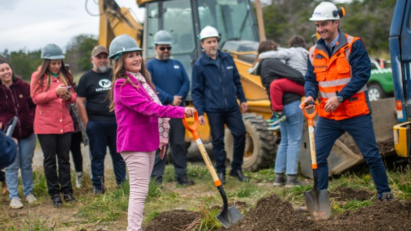 Anhelado proyecto de electrificación en el sector Cruce Dorotea de Puerto Natales será realidad en 5 meses | Proyecto significa una inversión de $ 393.167 millones de pesos