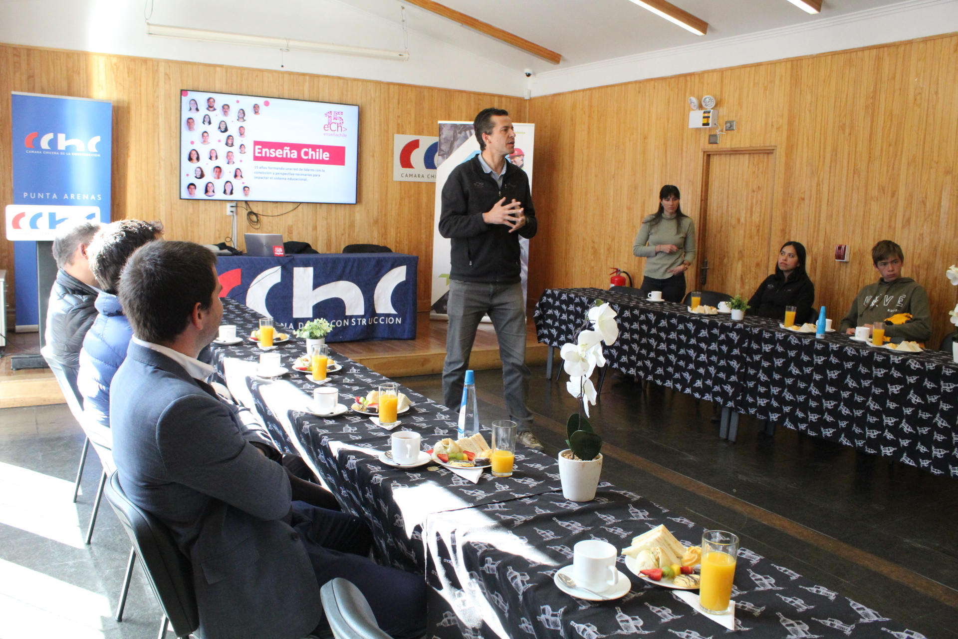 Enseña Chile expuso un balance del trabajo realizado en Magallanes