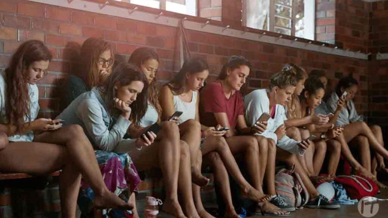 Más del 75% de la población mundial tiene un teléfono celular y más del 65% usa el internet