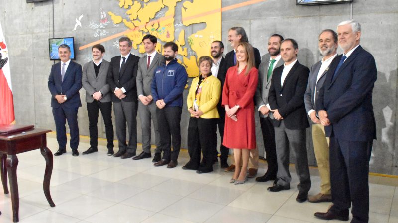 Seremi de Economía comparte el Acuerdo de Cooperación entre el Gobierno Regional, Ministerios, Corfo y Asociación Gremial de Productores de H2V y sus derivados de Magallanes