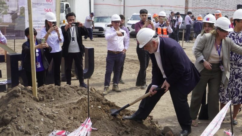 Ministro de Vivienda Carlos Montes anuncia convocatoria a proyectos para 1.800 viviendas industrializadas en todo el país