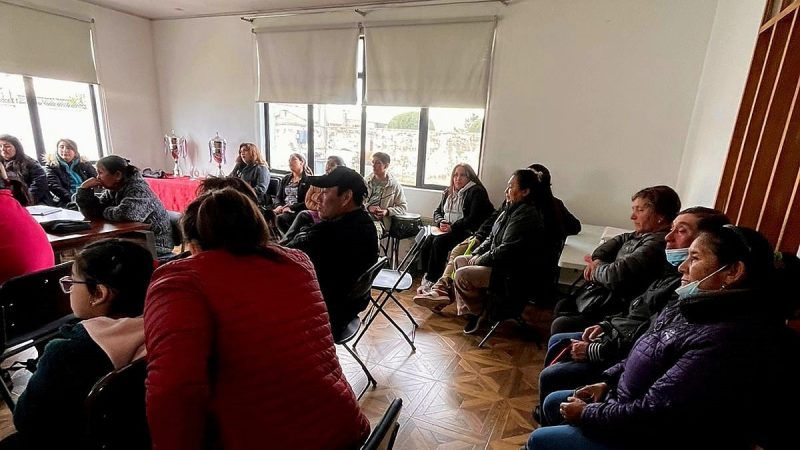 Delegación Presidencial de Tierra del Fuego y CONADI realiza taller de participación ciudadana en Porvenir para conocer propuestas y necesidades en 2024
