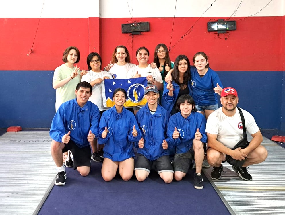 Esgrimistas Magallánicos realmente brillan en el torneo más importante del año y arrasan con 11 preseas para Punta Arenas