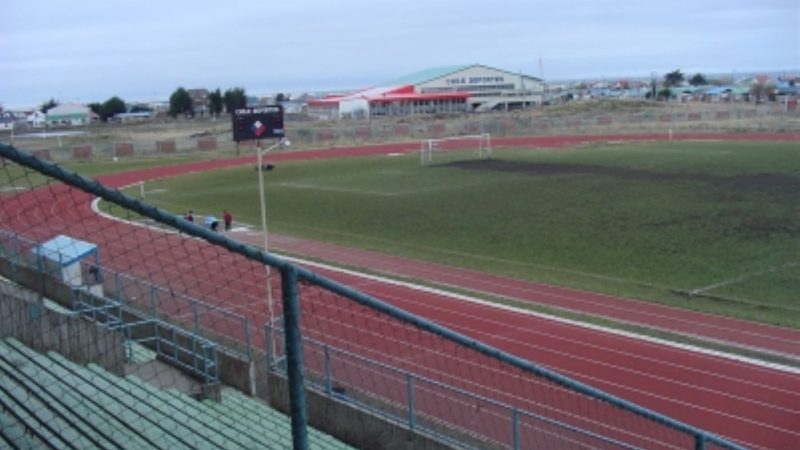 Partido amistoso de futbol se juega este sábado en el Estado Fiscal de Punta Arenas