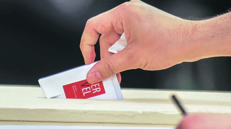 157.304 electores votan hoy en Magallanes en el plebiscito constitucional