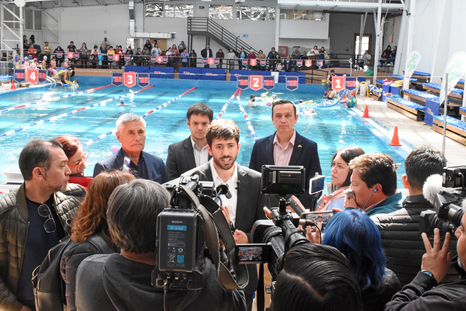 Delegado presidencial José Ruiz Pivcevic y autoridades del Deporte presentaron oferta recreativa veraniega en Magallanes