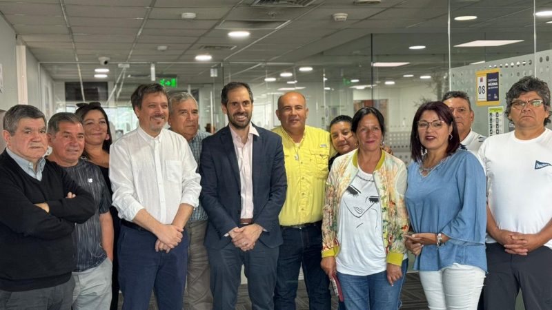 Ministro de Economía y Subsecretario de Pesca se reunieron con pescadores artesanales sobre el proyecto de nueva Ley de Pesca