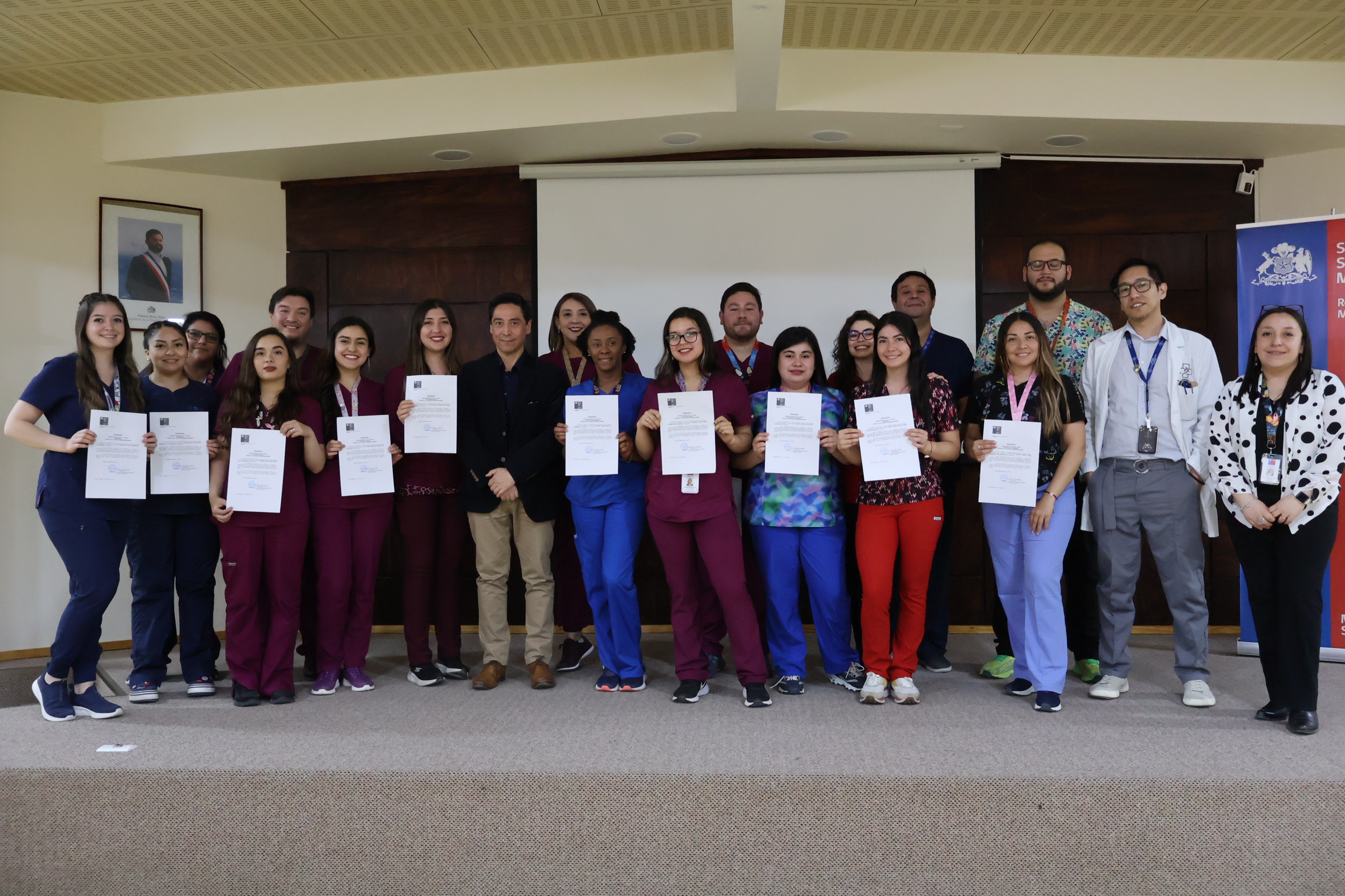 Hospital Dr. Augusto Essmann Burgos de Puerto Natales realizó ceremonia de traspaso de honorarios COVID-19 a contrata 