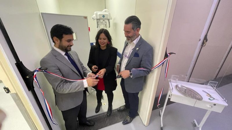 Servicio Médico Legal cuenta con moderna Sala de Rayos X  | La inauguró en Punta Arenas el Subsecretario de Justicia, Jaime Gajardo Falcón