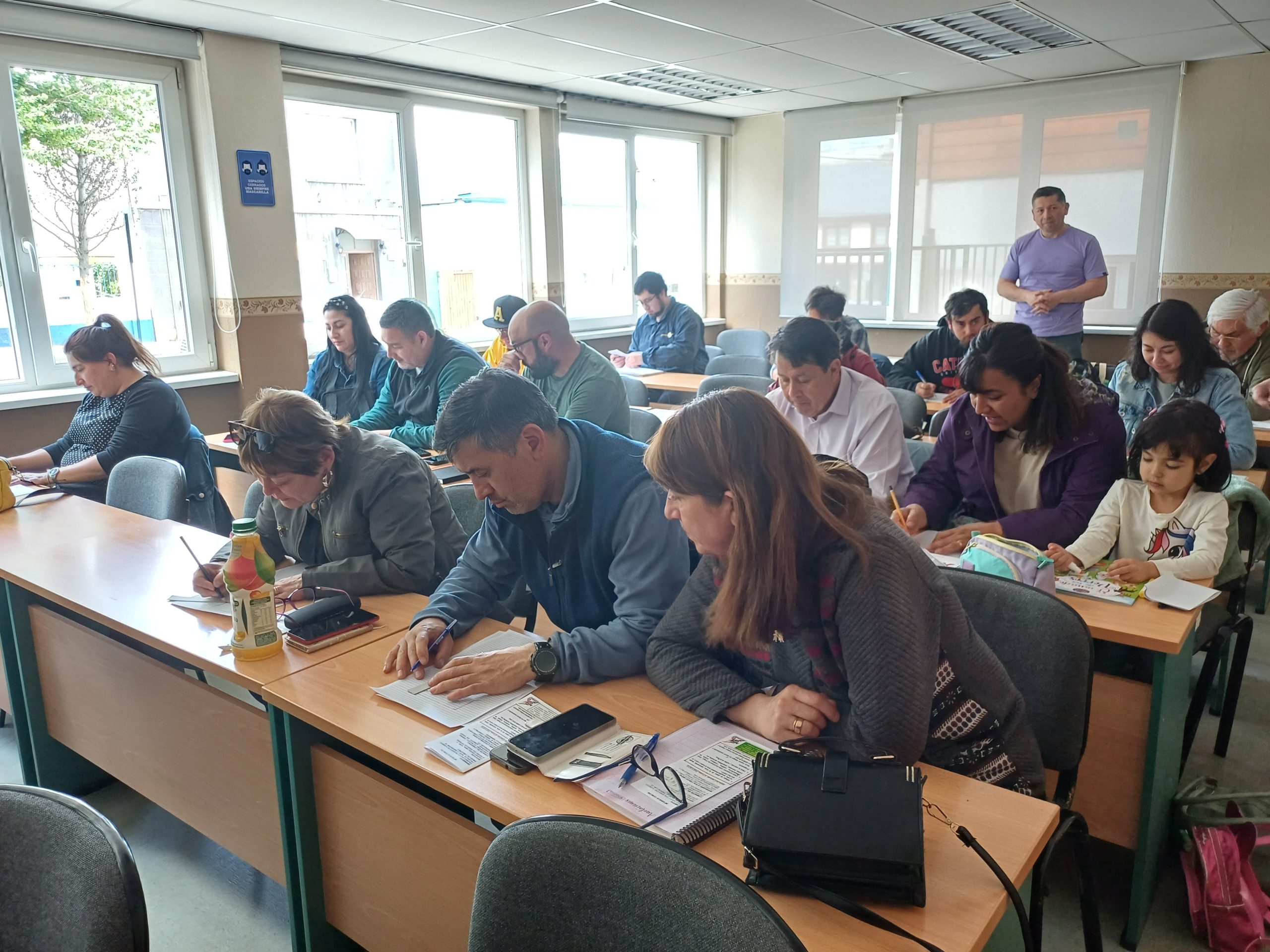 Exitosa capacitación de prevención y combate de emergencias ambientales en Magallanes