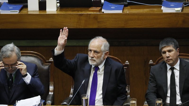 Cámara de Diputados rechazó acusación constitucional contra el Ministro de Vivienda Carlos Montes