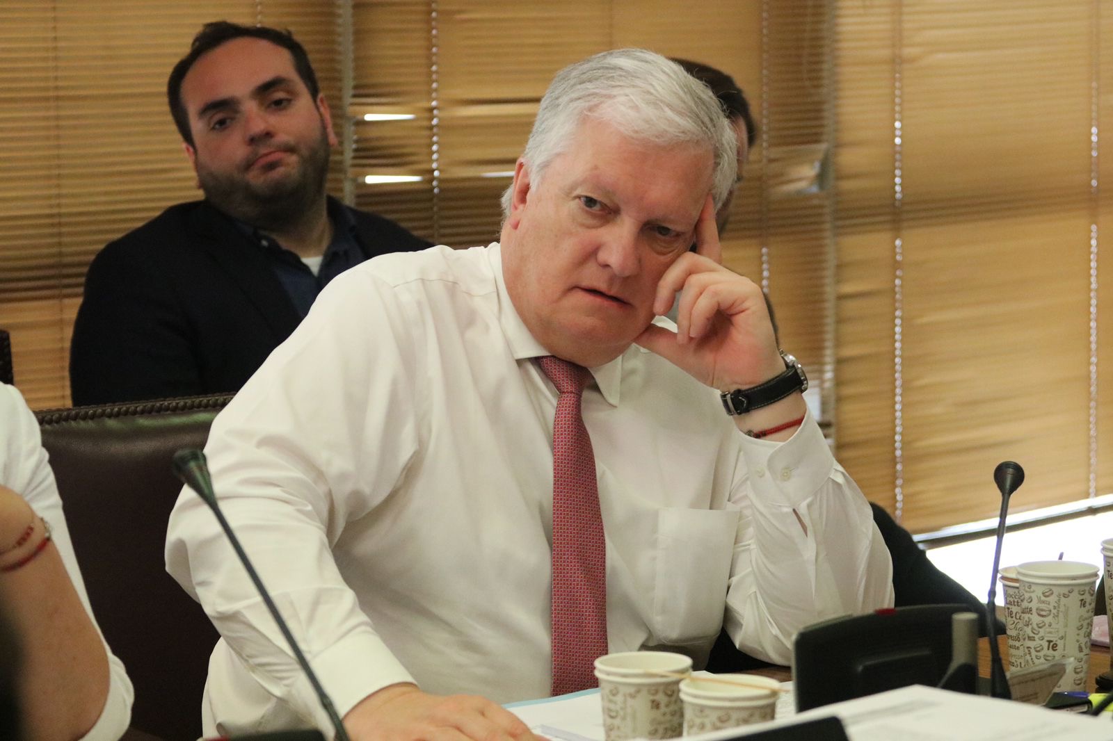 Senador Kusanovic critico la falta de planificación del SENAMA ante el cierre de la residencia de Puerto Natales.