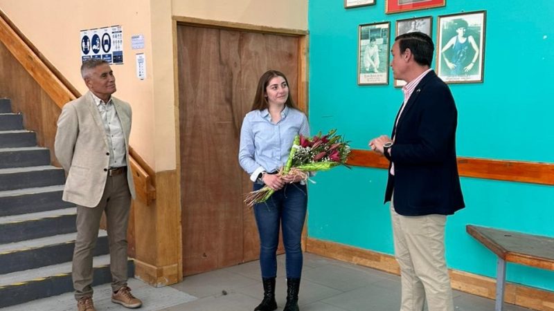 IND rinde homenaje a atleta magallánica Camila Stein Hernández