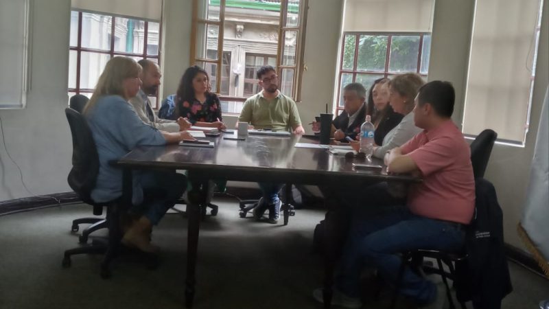Concejales y SEREMI de Obras Públicas trabajan en convenio de colaboración para reparar vías periurbanas y ruta 9 Sur de Punta Arenas